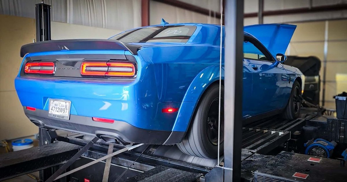 Οι εξωφρενικές επιδόσεις του Dodge Demon δεν παύουν να συναρπάζουν ποτέ